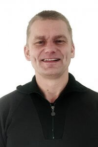 Torben Schou er i dag 47 år og aktiv i Hjemmeværnet, hvor han er sundheds- og træningsvejleder i Holstebro. Civilt er han elansvarlig på Jeldwen i Herning. Privatfoto 